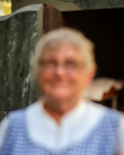 Portrait von Christa Schneeberger